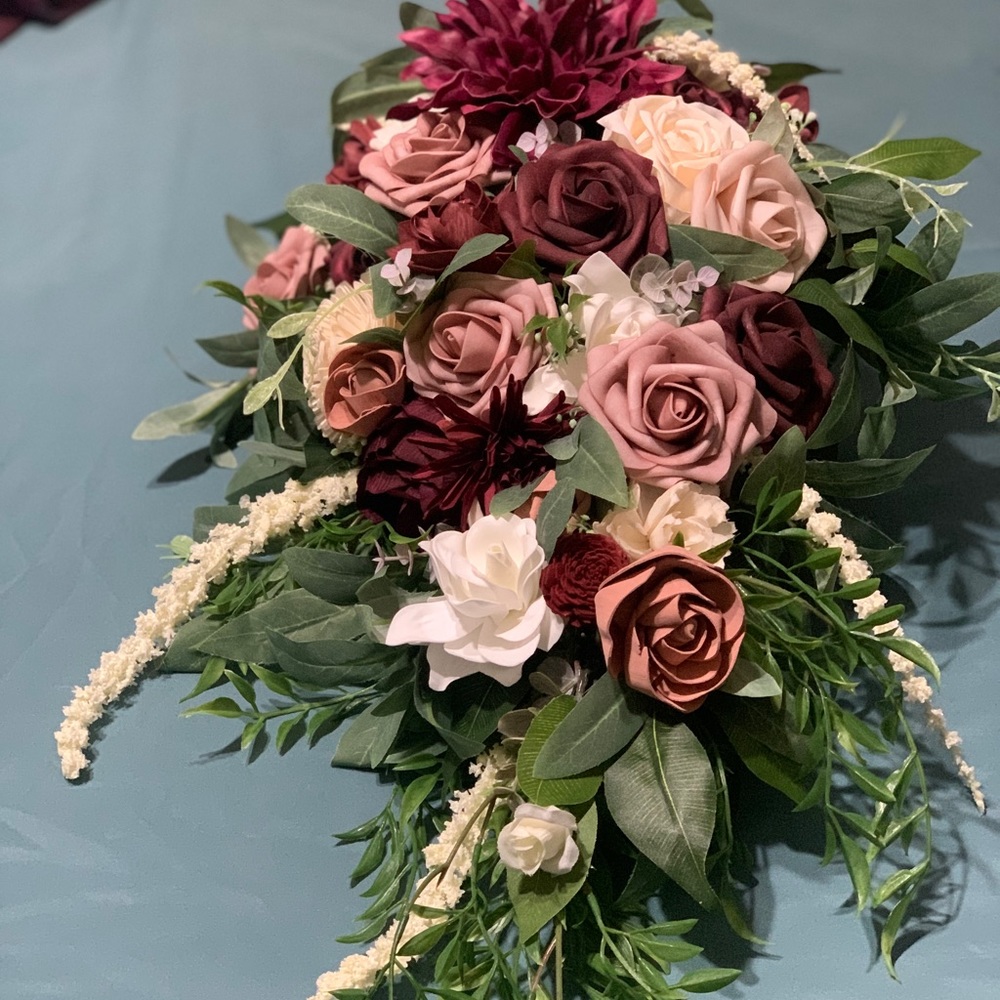 Bridal cascading bouquet